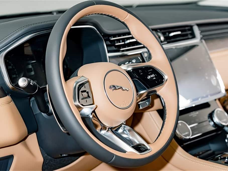 Jaguar XFL