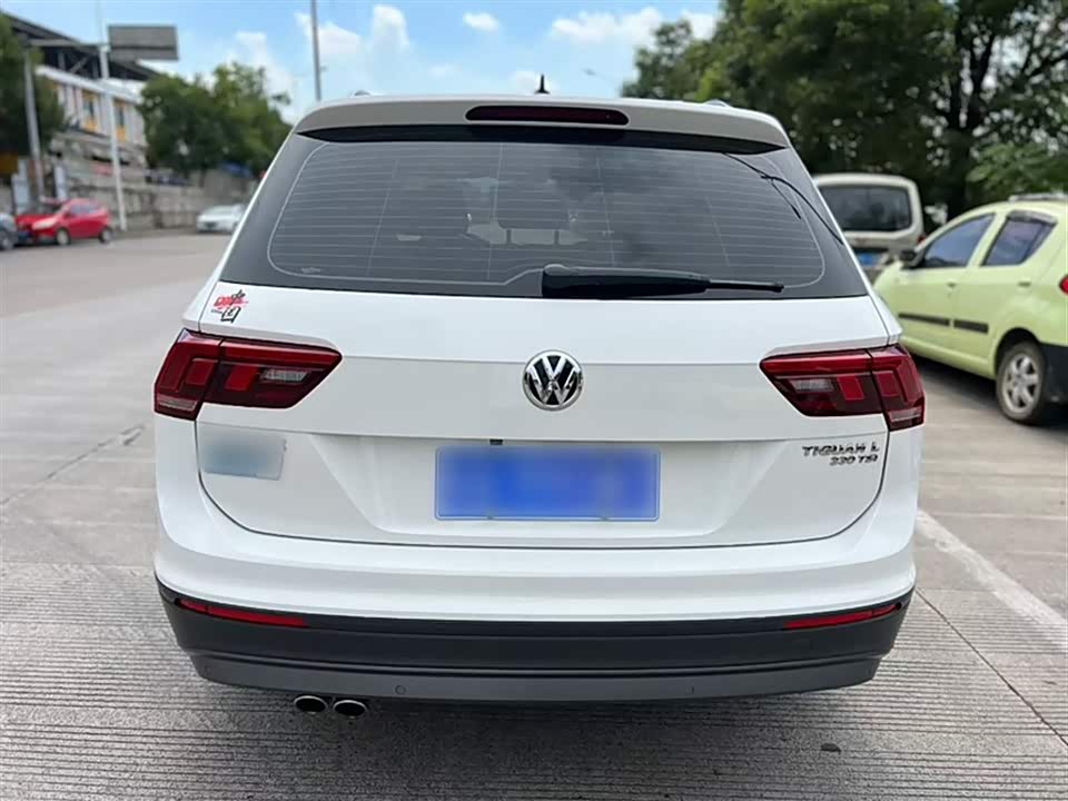 Volkswagen Tiguan L