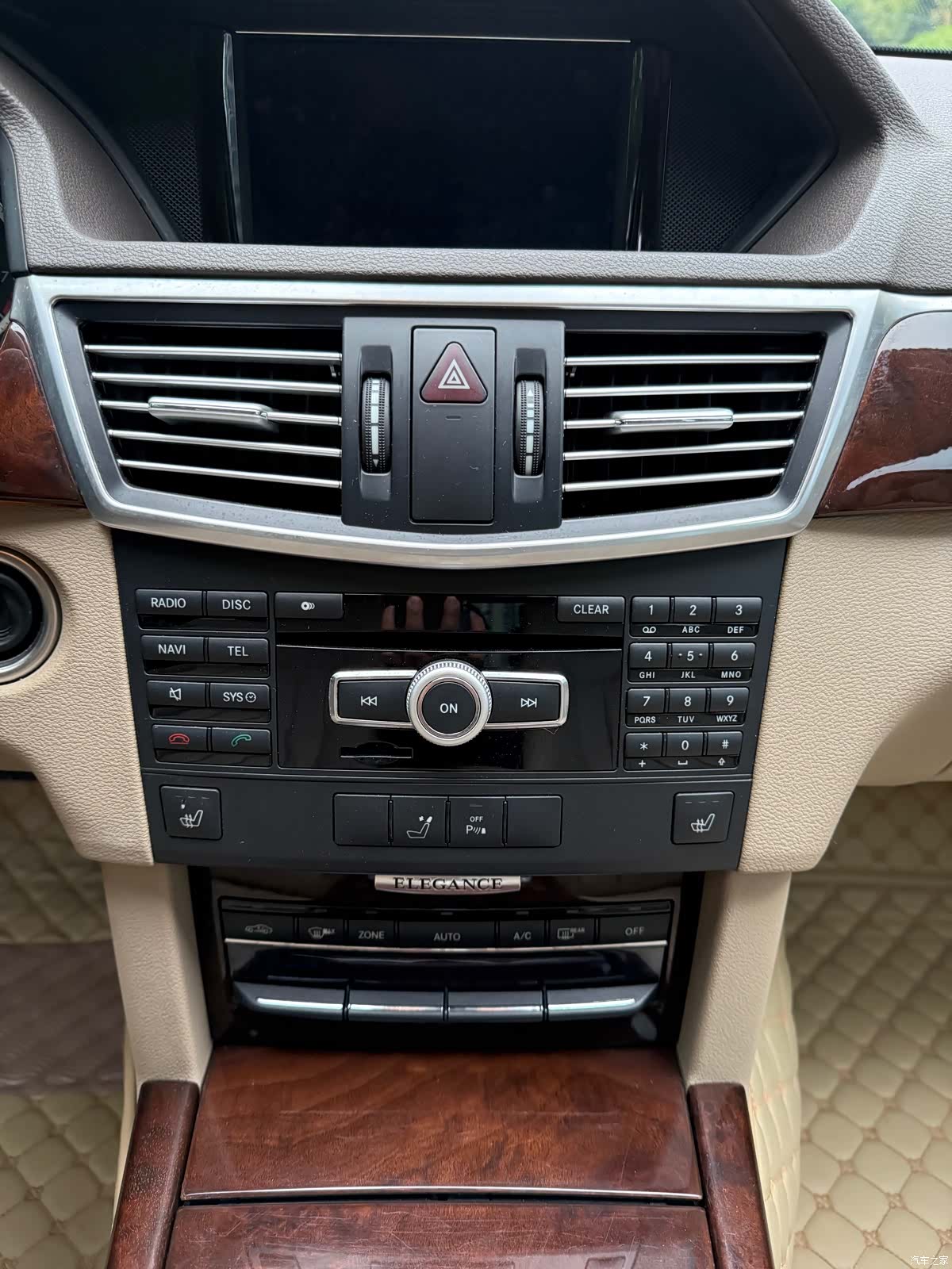Mercedes-Benz E-Class, 2012 все фото