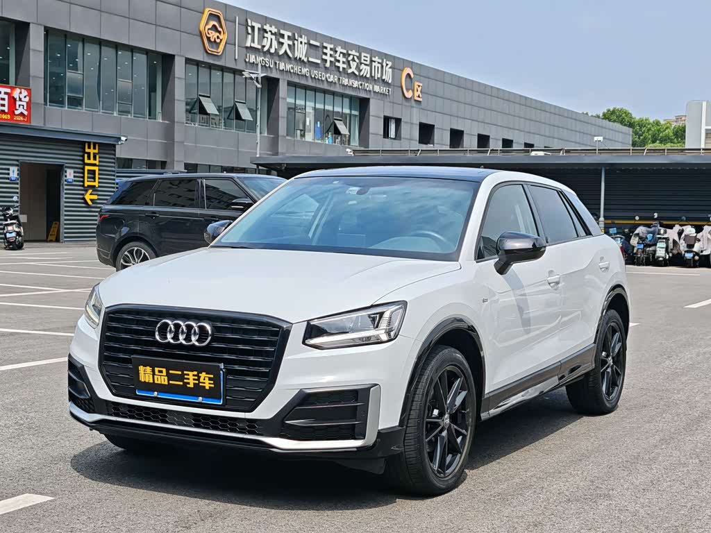 Audi Q2L