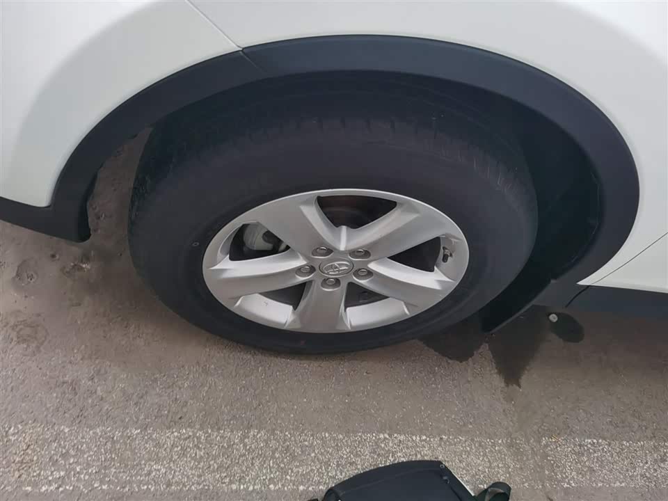 Toyota RAV4 Rongfang