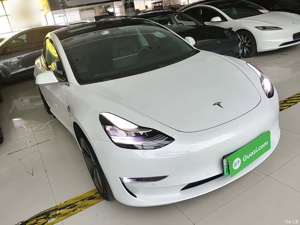 Tesla Model 3, 2019 4