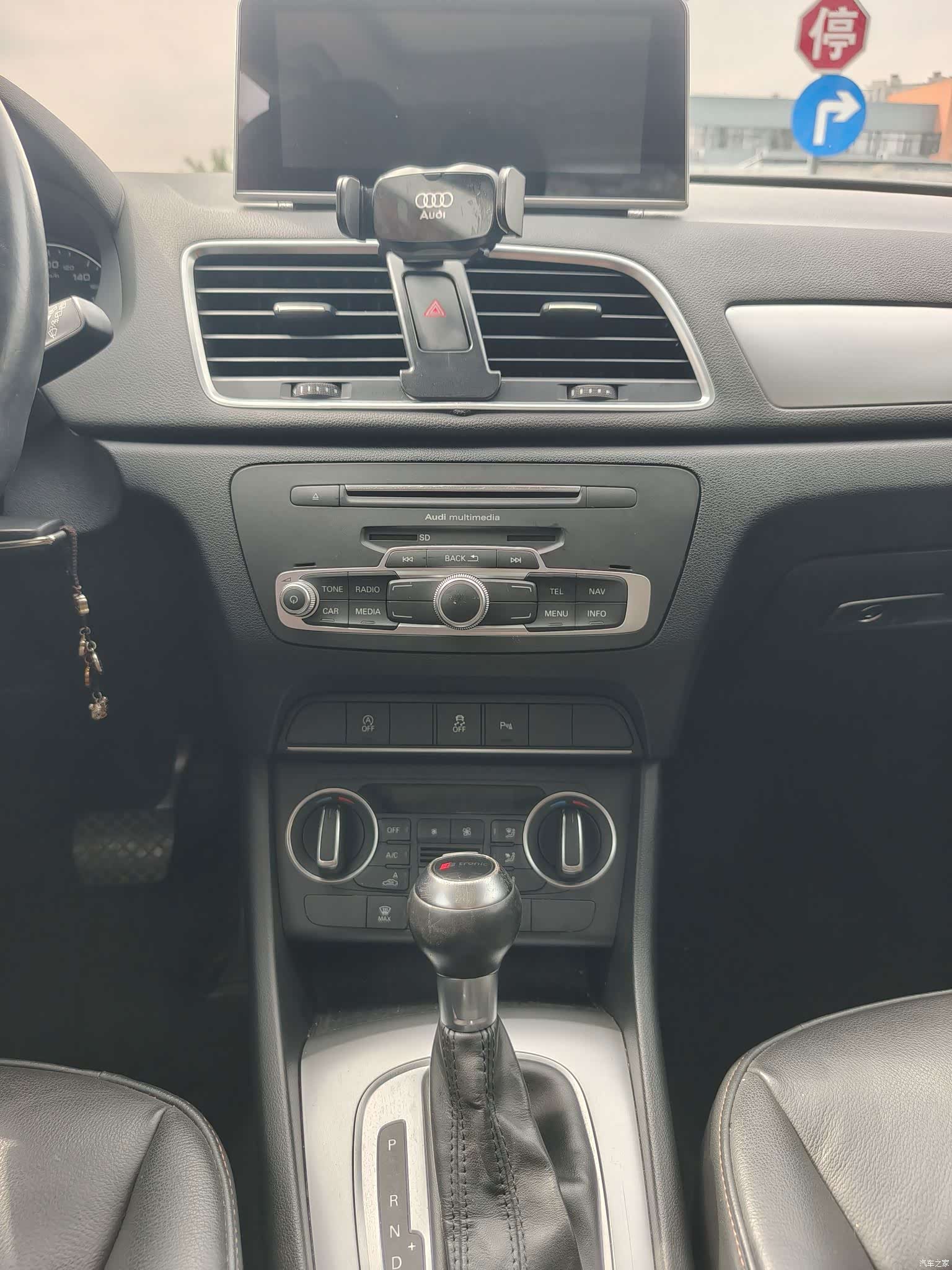 Audi Q3, 2017 10