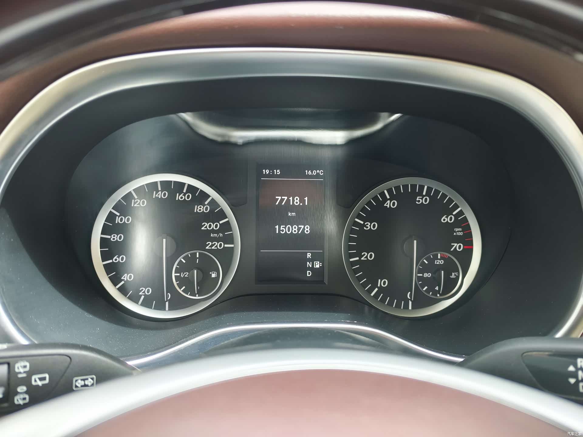 Mercedes-Benz VI, 2019 8