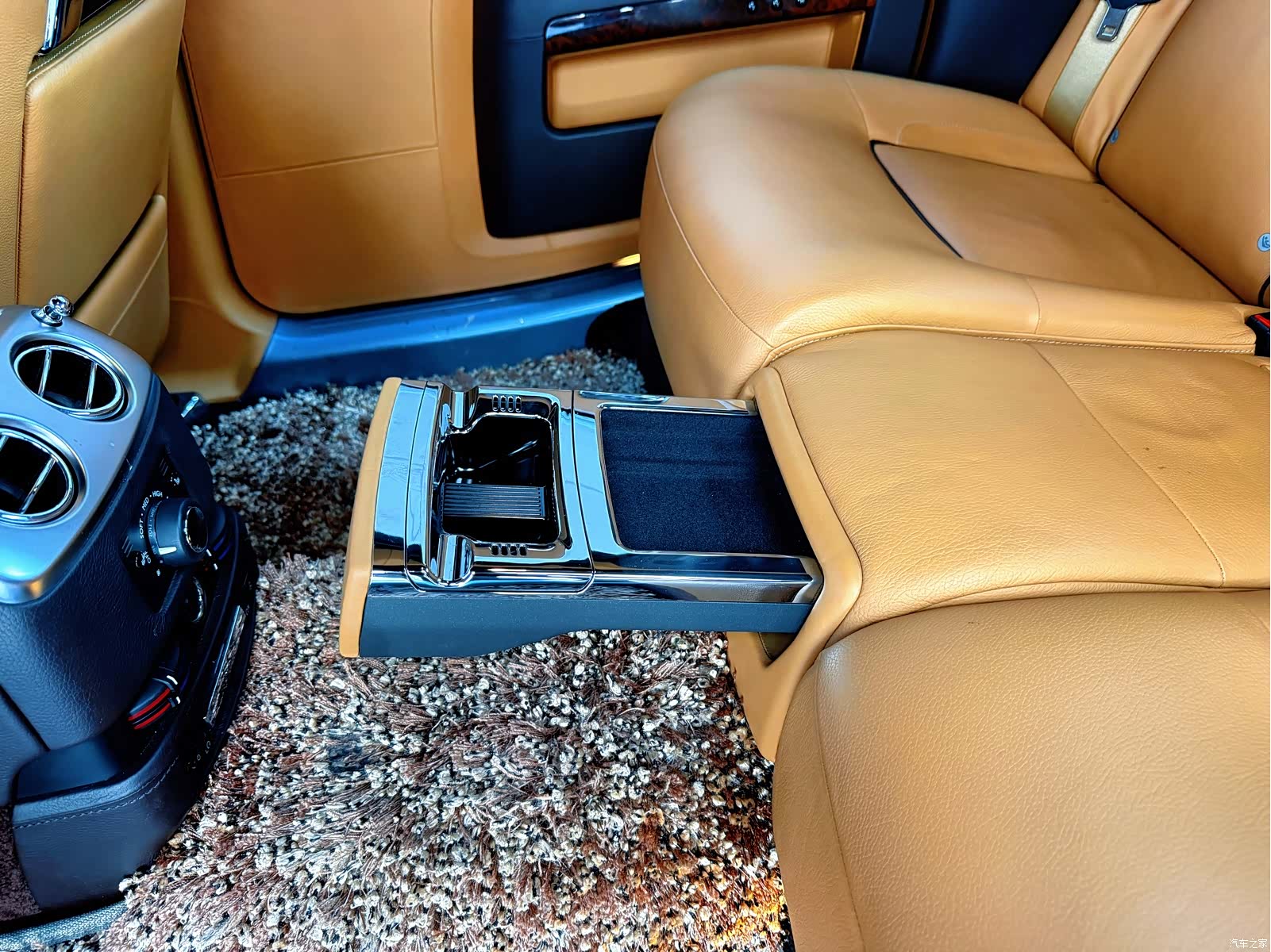 Rolls-Royce Ghost, 2014 37