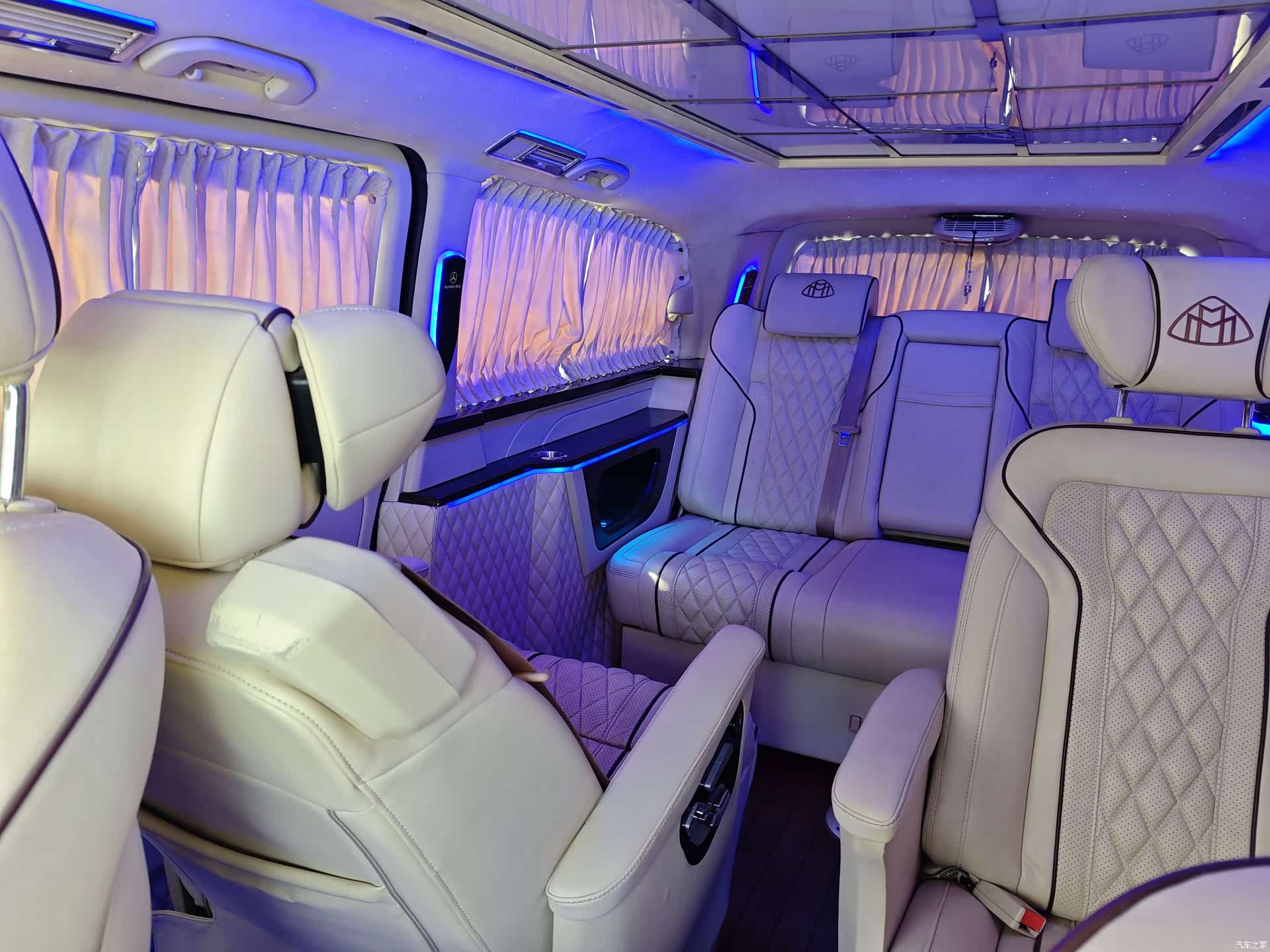 Mercedes-Benz VI, 2019 26