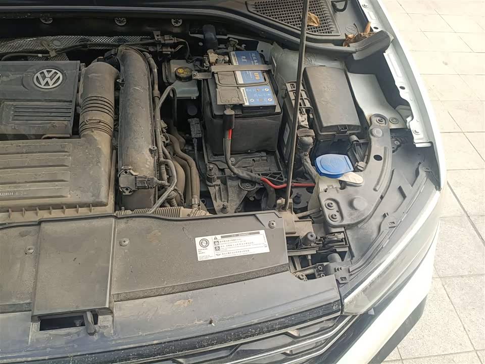 Volkswagen T-ROC exploring Songs