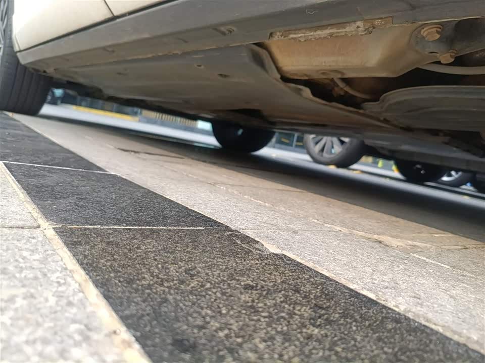 Volkswagen T-ROC exploring Songs