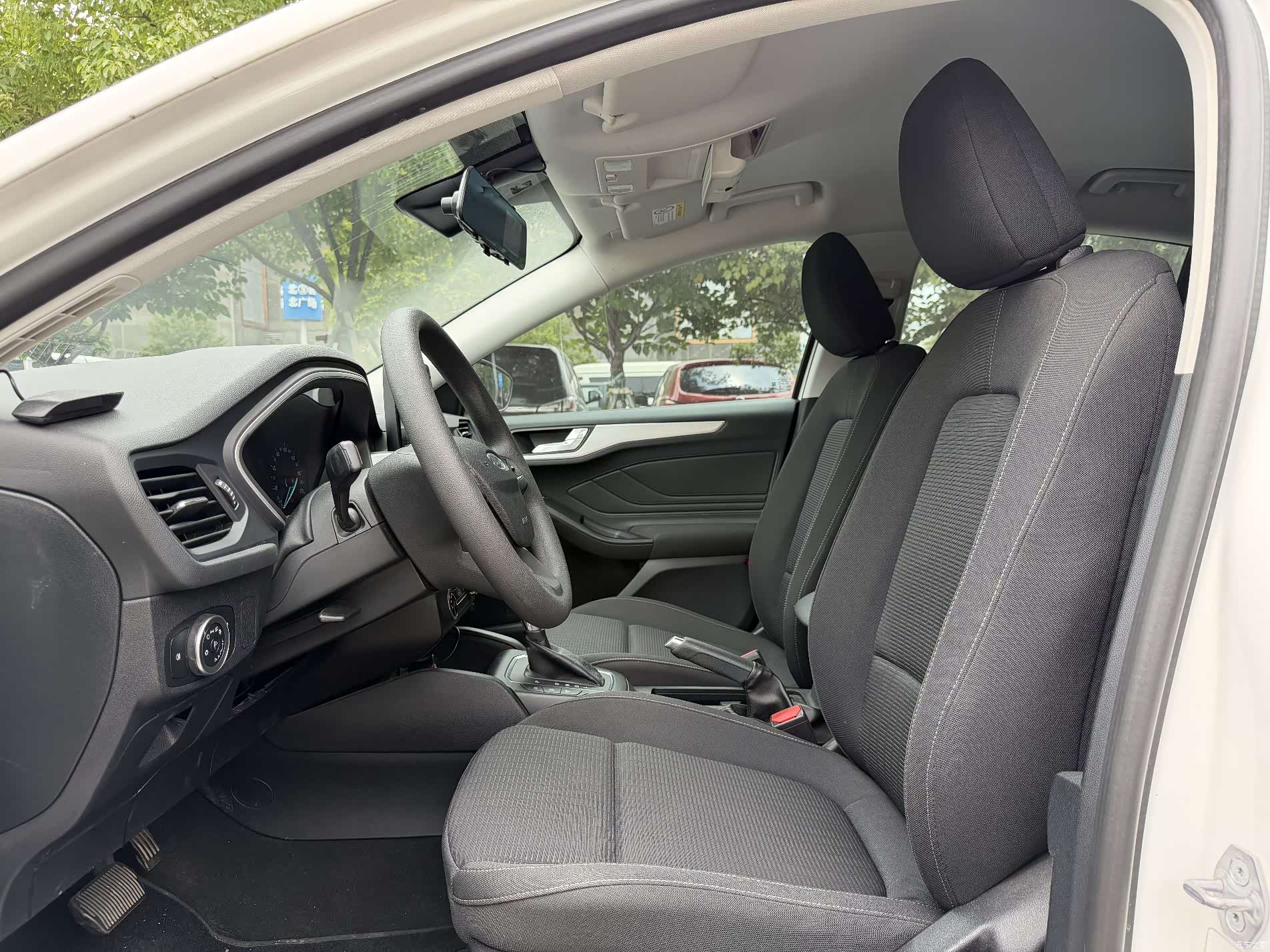 Ford Focus, 2019 7