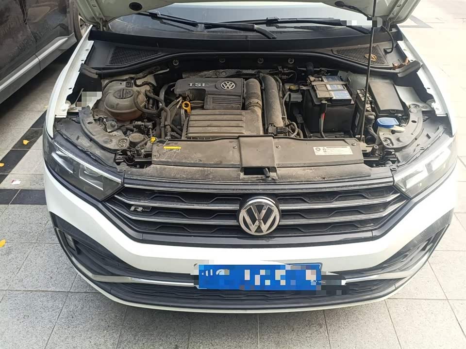 Volkswagen T-ROC exploring Songs