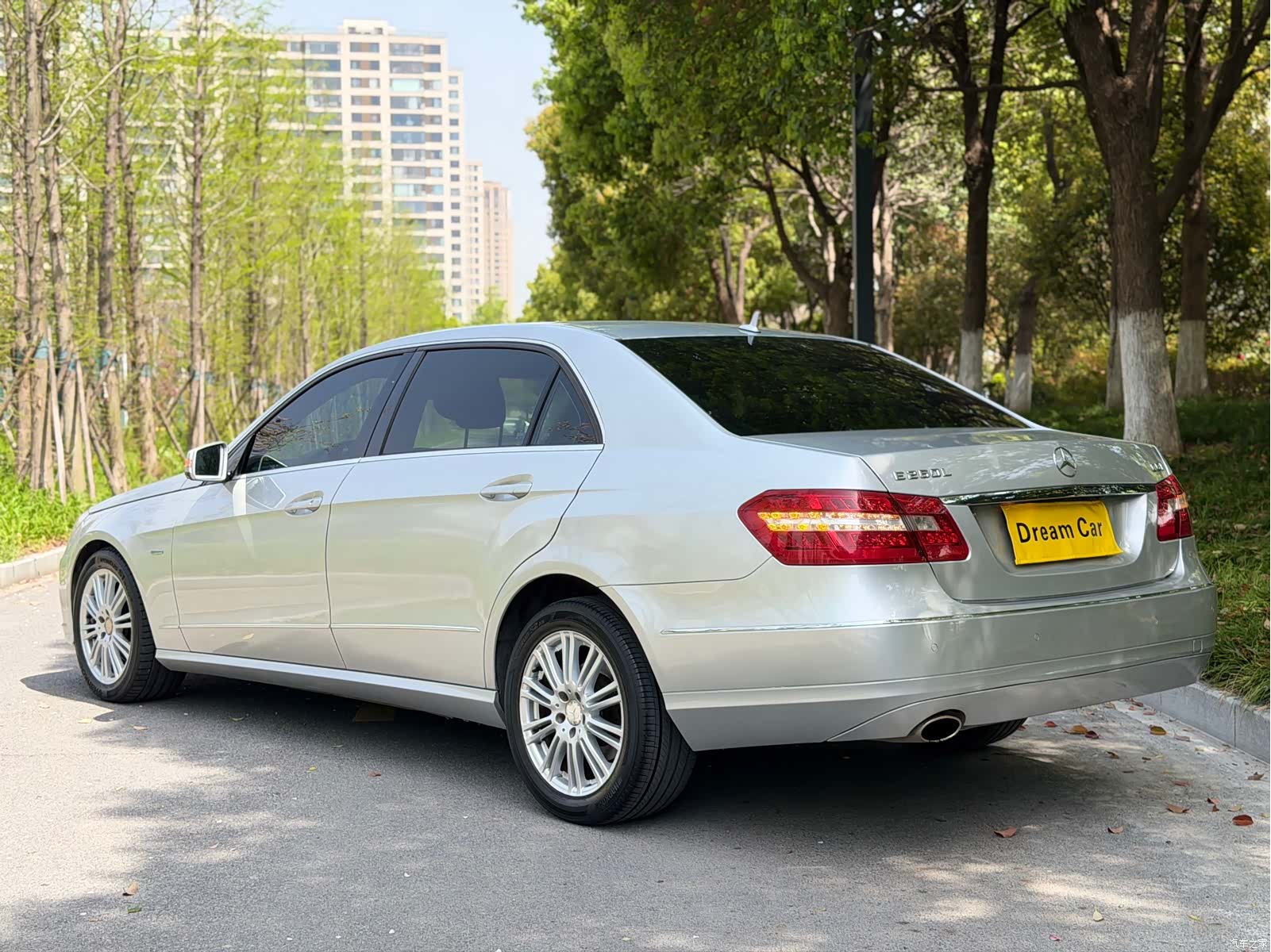 Mercedes-Benz E-Class, 2011 4