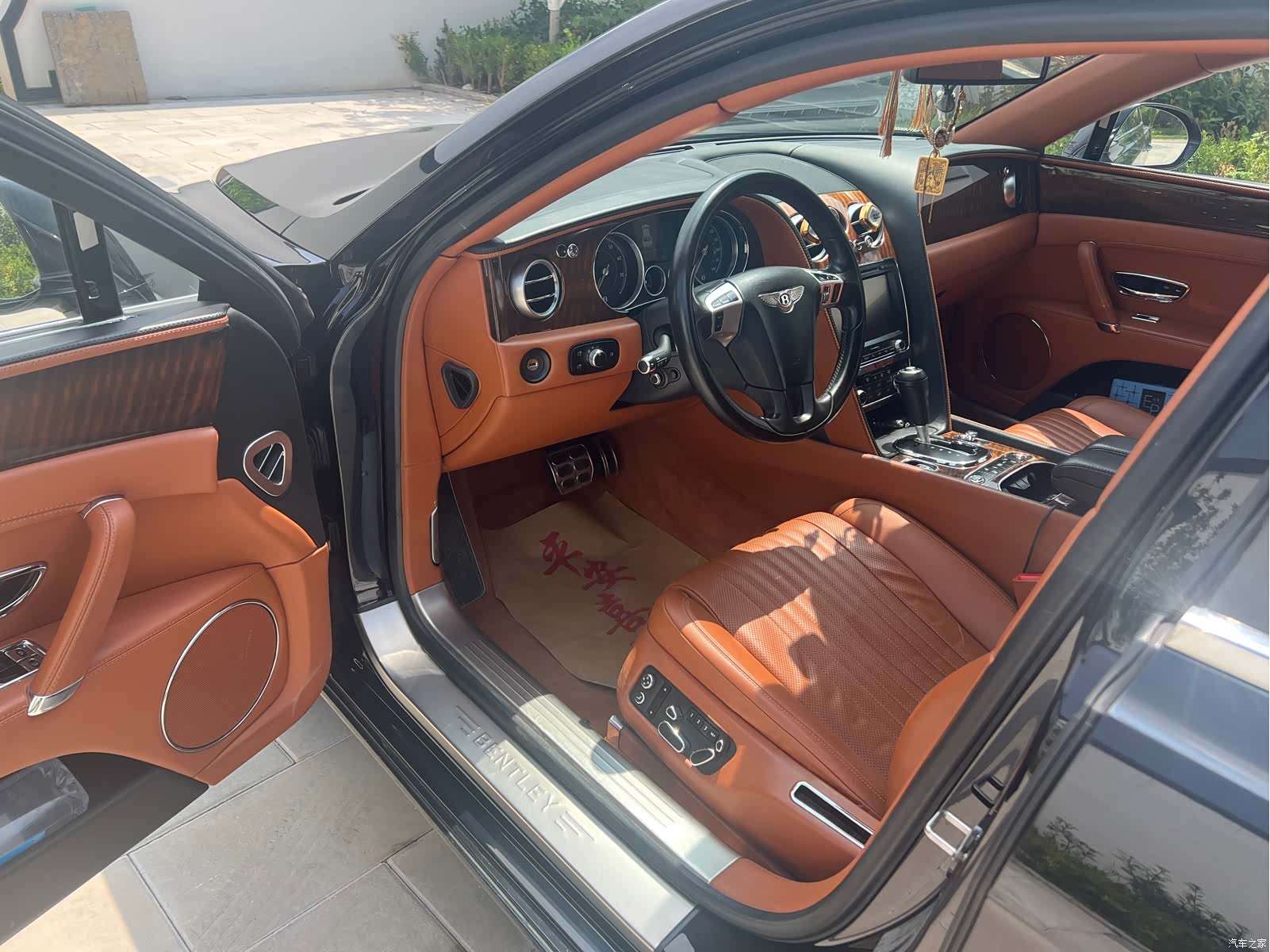 Bentley Flying Spur, 2018 10