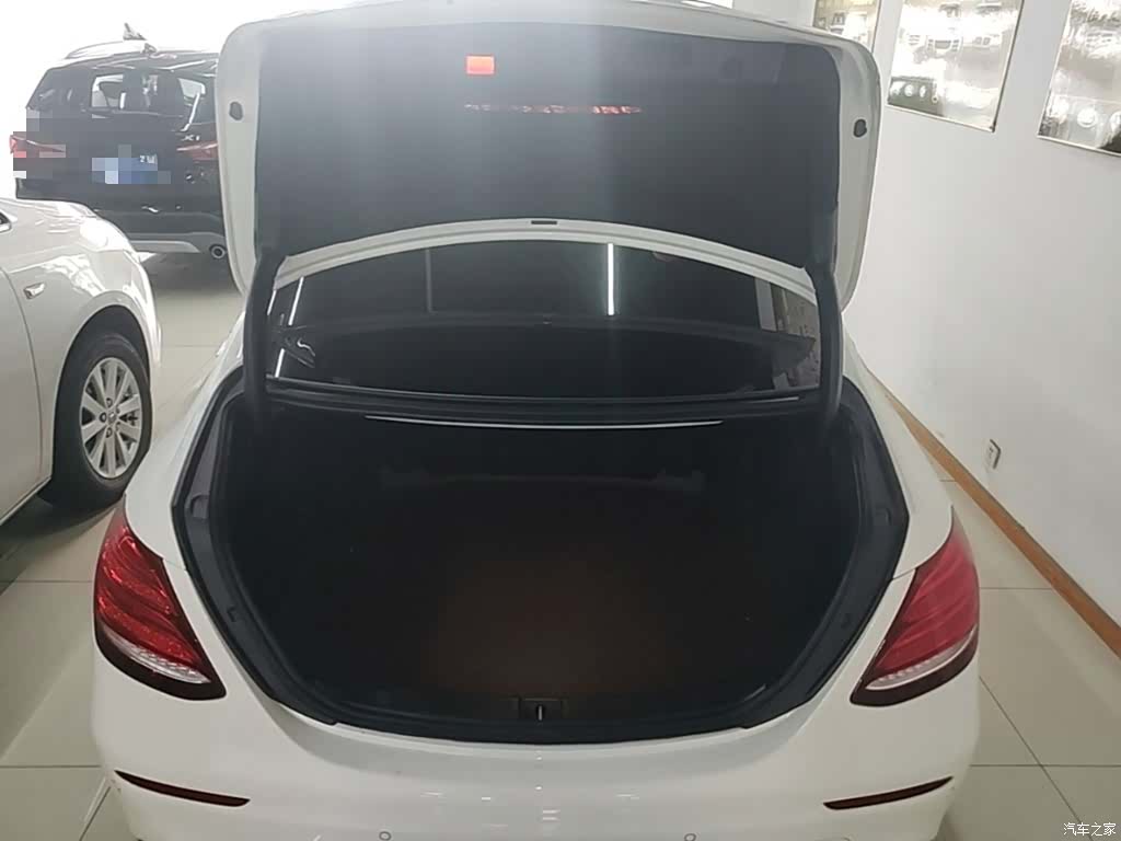 Mercedes-Benz E-Class, 2020 19