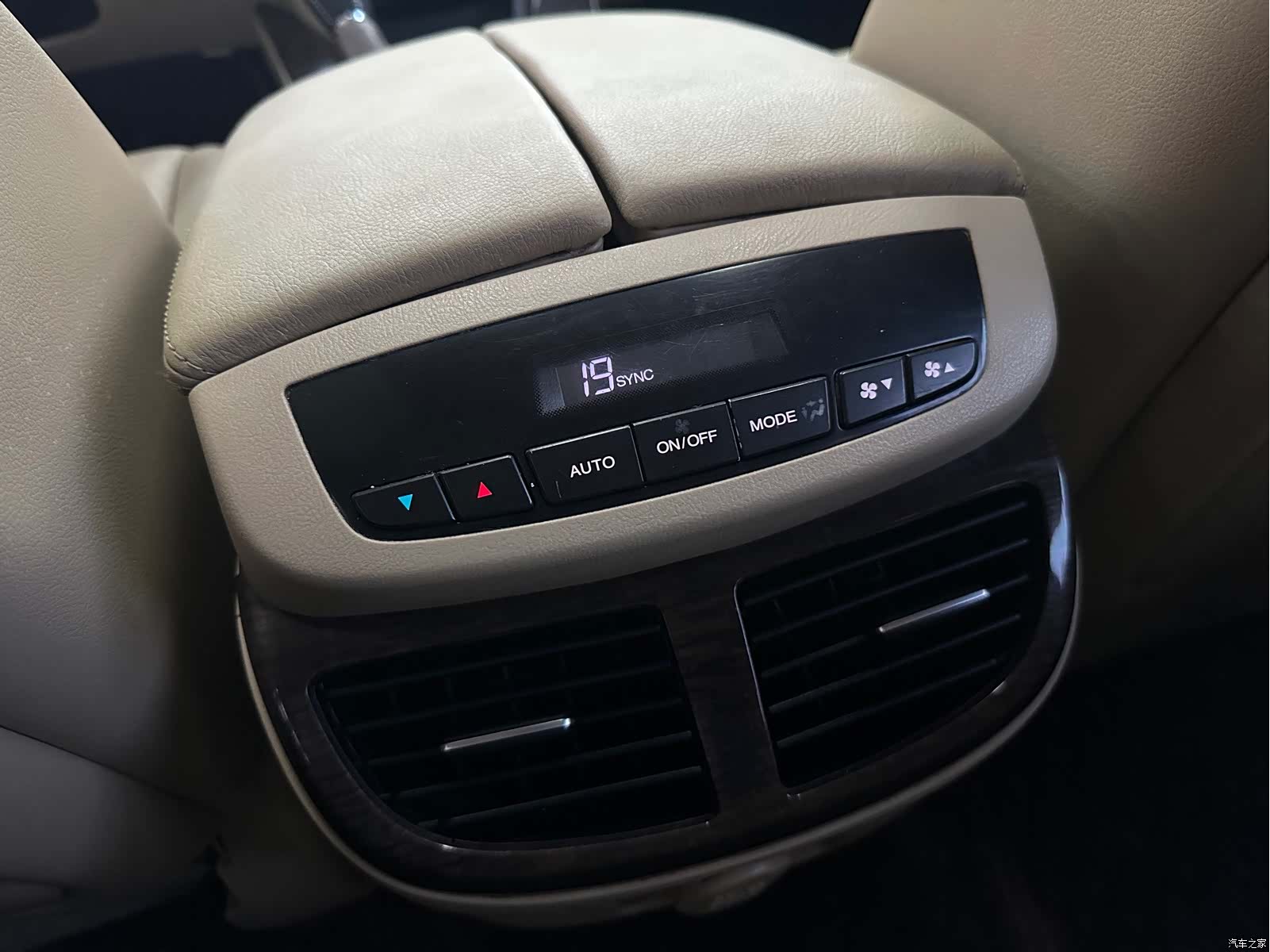 Acura MDX, 2011 17