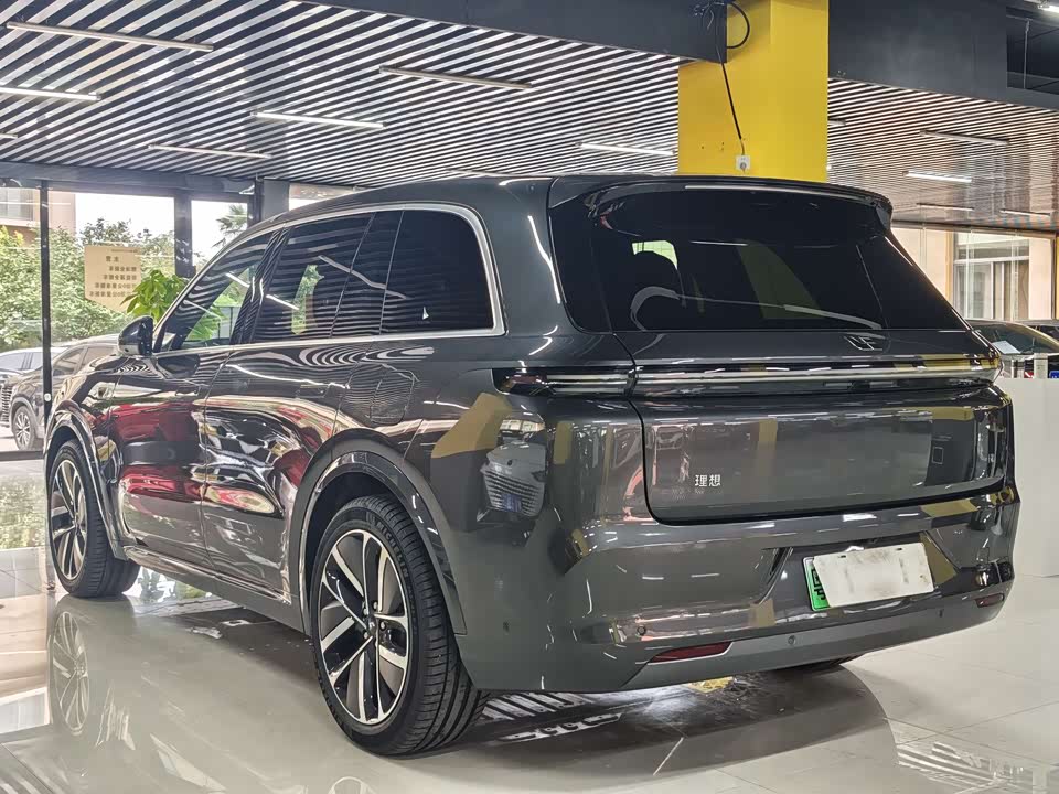 Li Auto Ideal L8