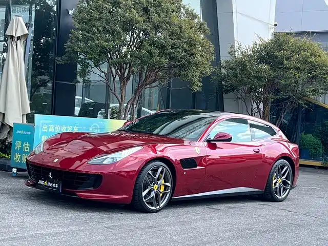 Ferrari GTC4Lusso 2018 — купить из Китая под заказ