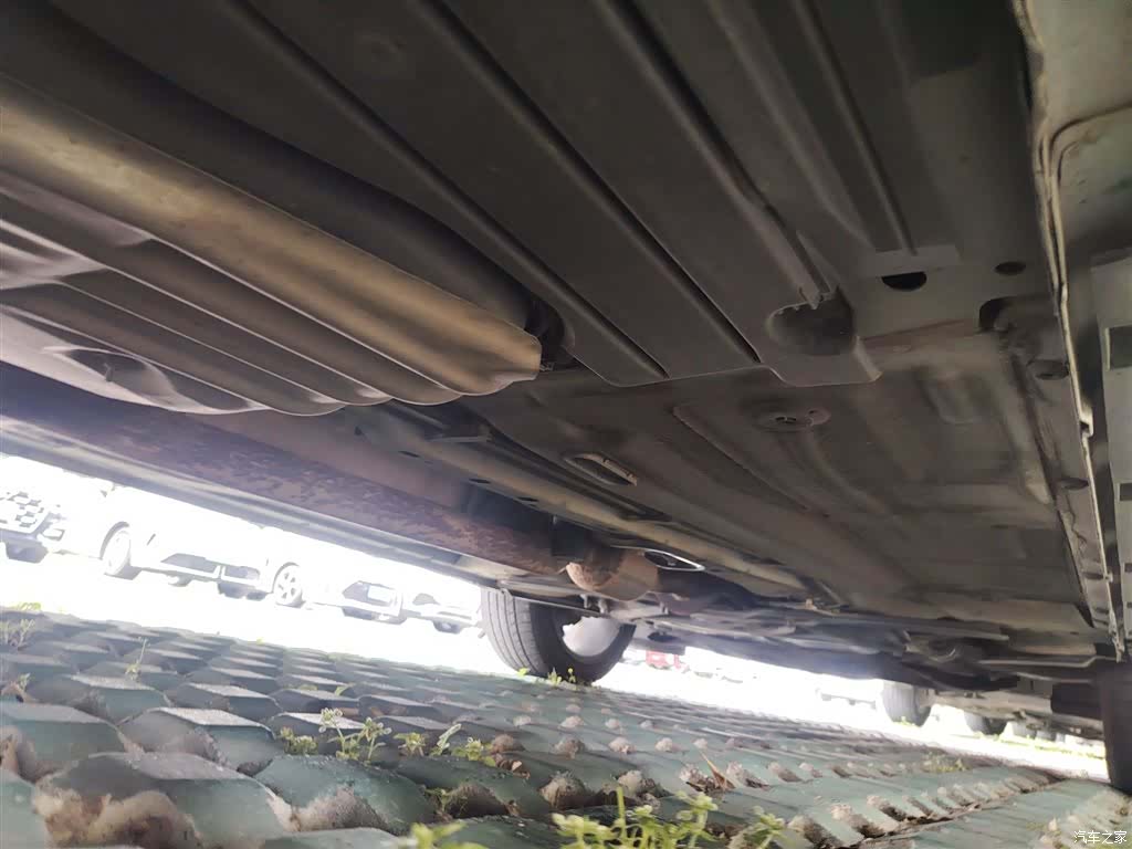 Ford Kuga, 2017 17