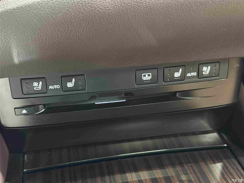 Lexus ES, 2021 19