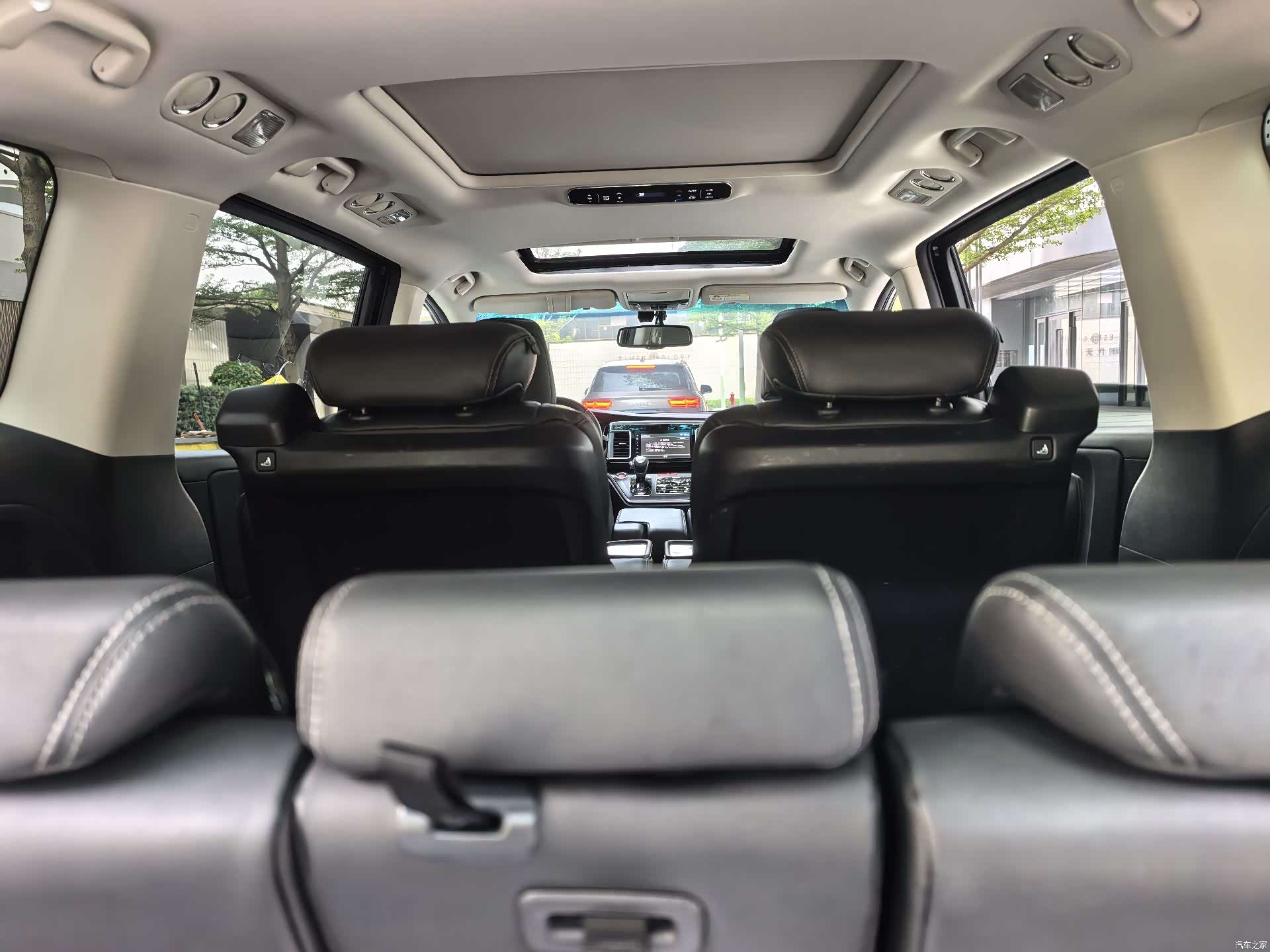 Honda Elysion, 2017 10