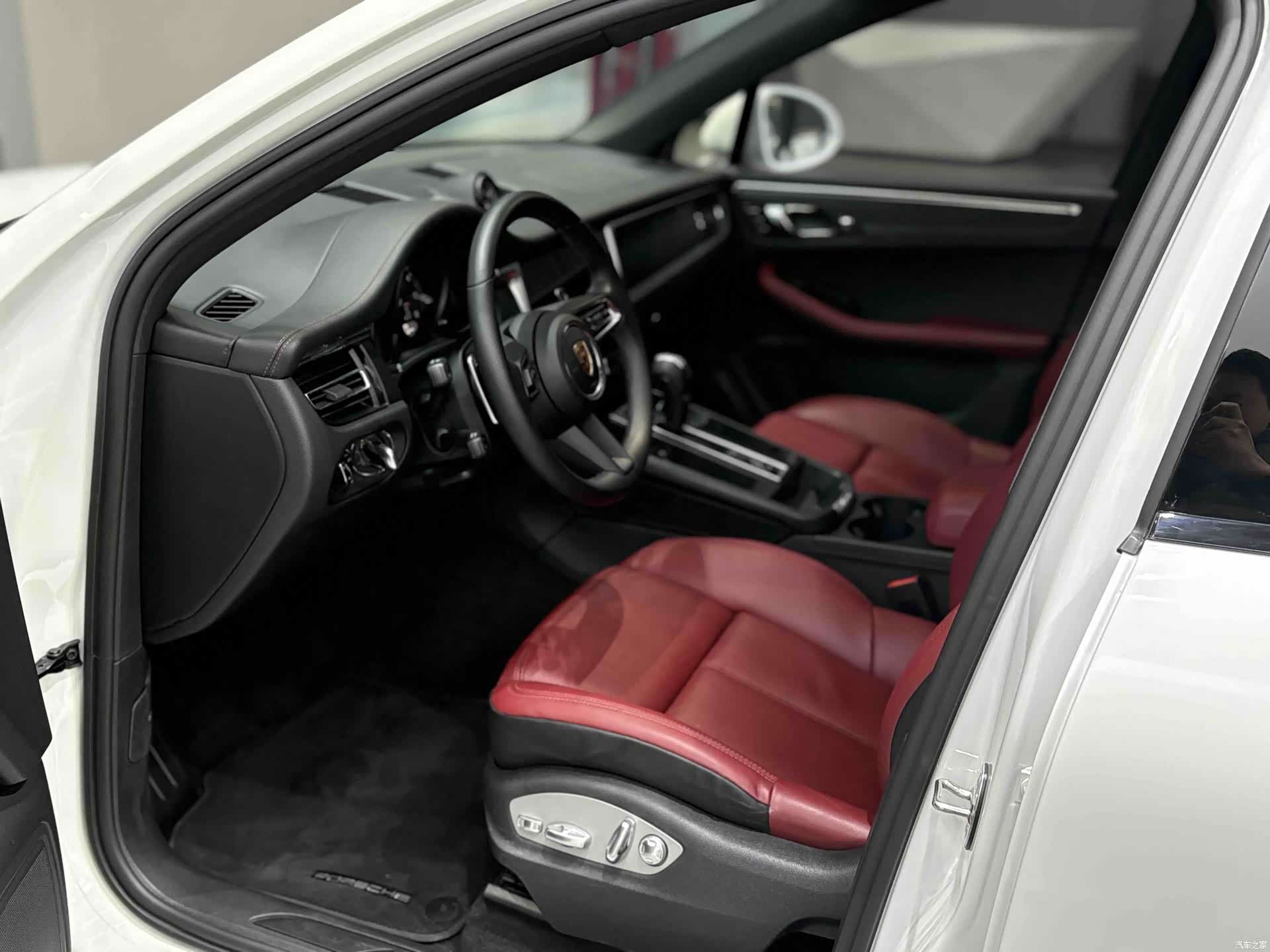 Porsche Macan, 2023 8