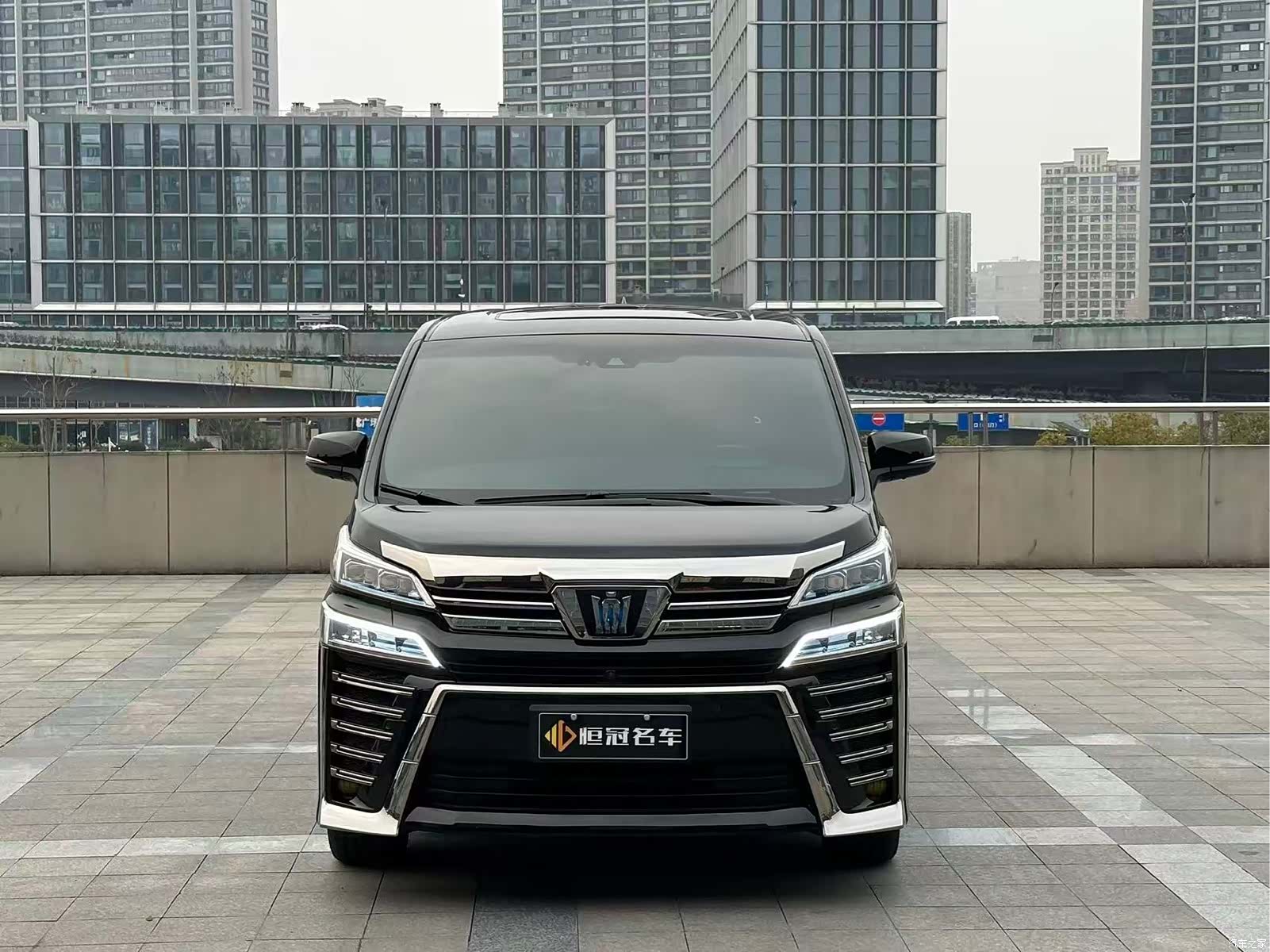 Toyota Vellfire, 2022 2