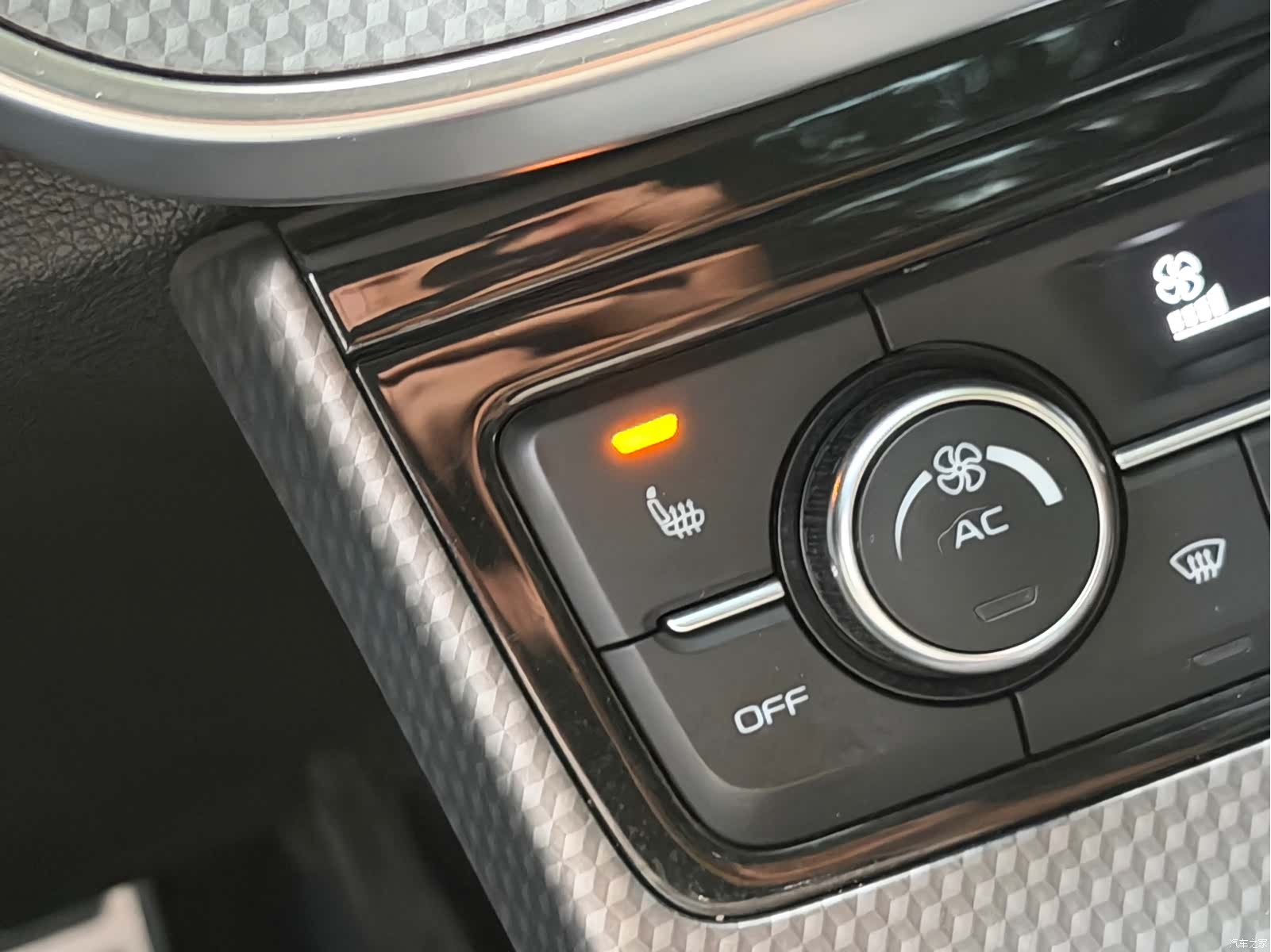 Geely Emgrand, 2018 26