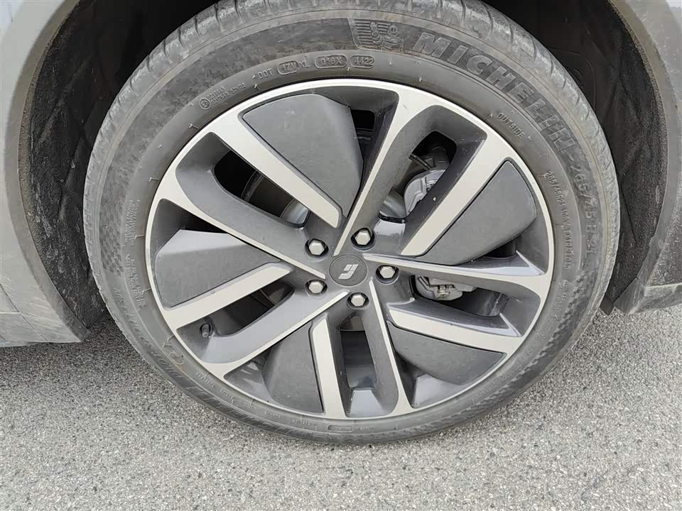 Li Auto Ideal L9 Li Auto Ideal L9