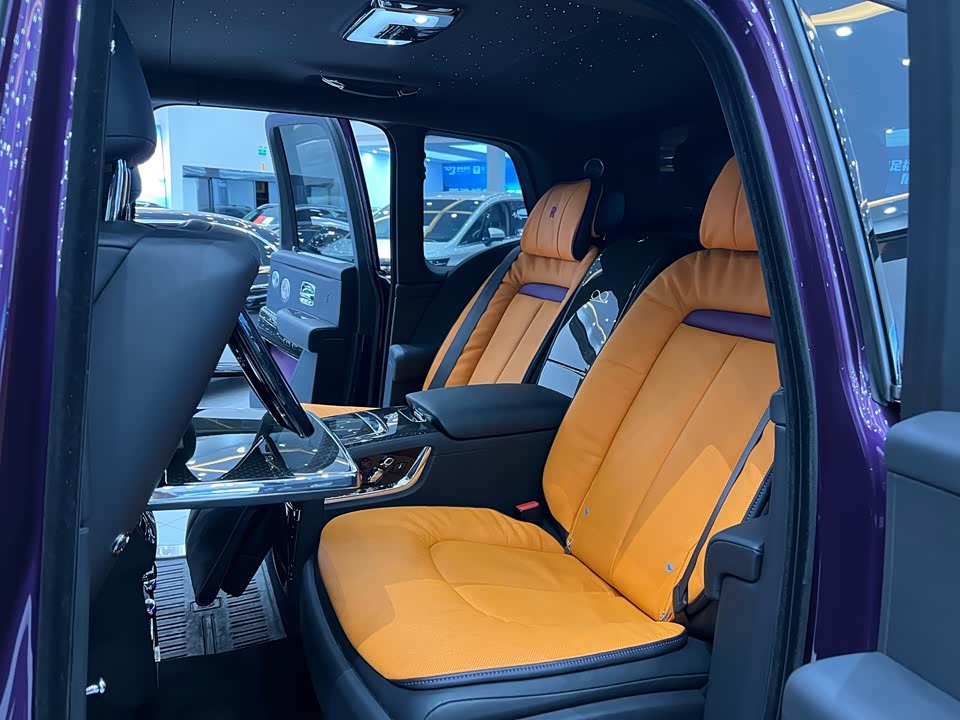 Rolls-Royce Cullinan Rolls-Royce Cullinan