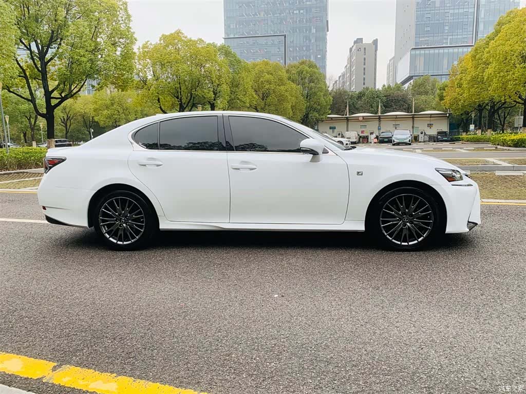 Lexus GS, 2018 все фото