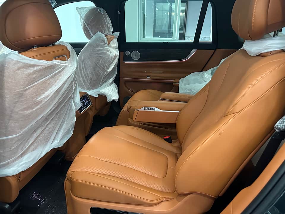 AITO Ask the world M9