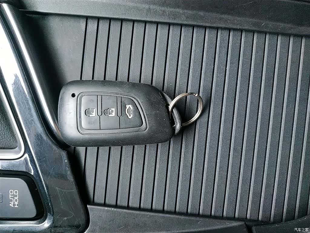 DongFeng AX7, 2019 9
