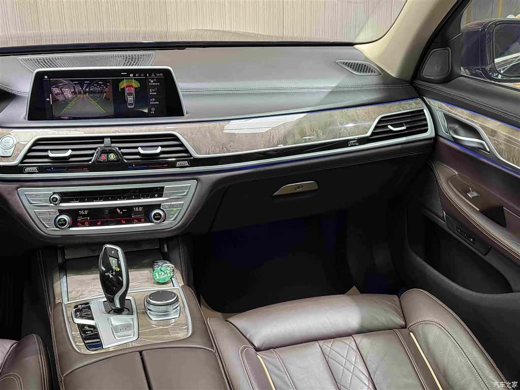 BMW 7 Series, 2019 21