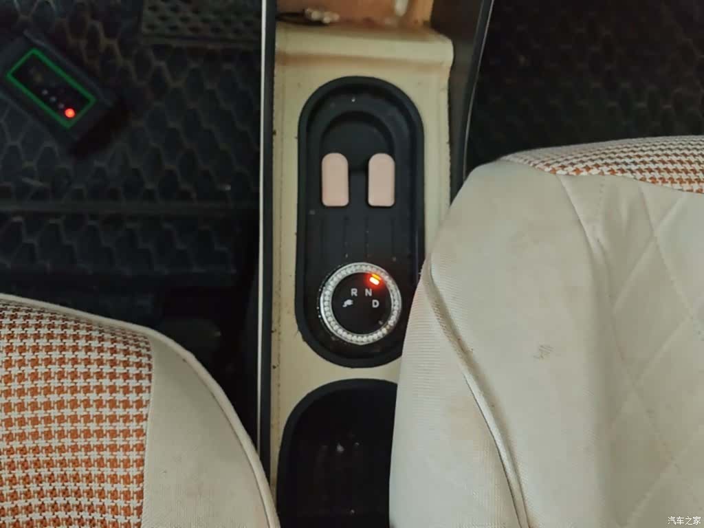 Wuling MINIEV, 2022 14