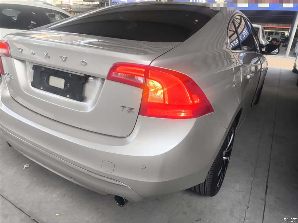 Volvo S60, 2019 все фото