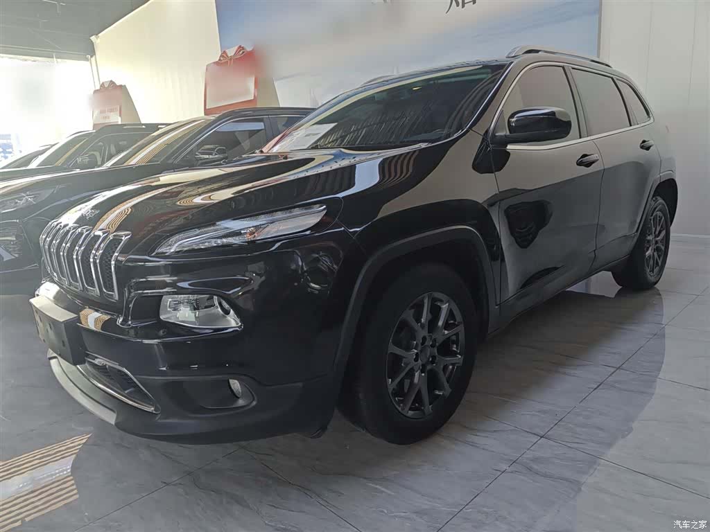 Jeep Cherokee, 2020 1