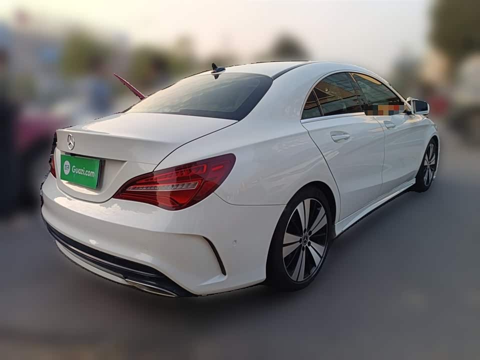 Mercedes-Benz CLA