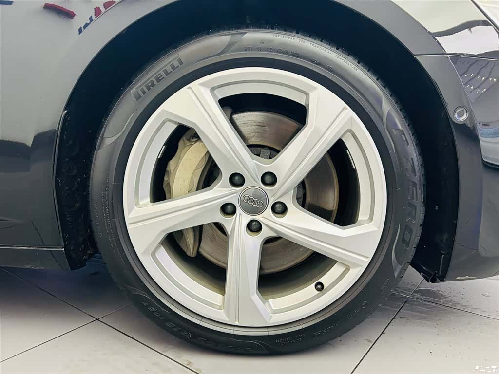 Audi A6L, 2019 10