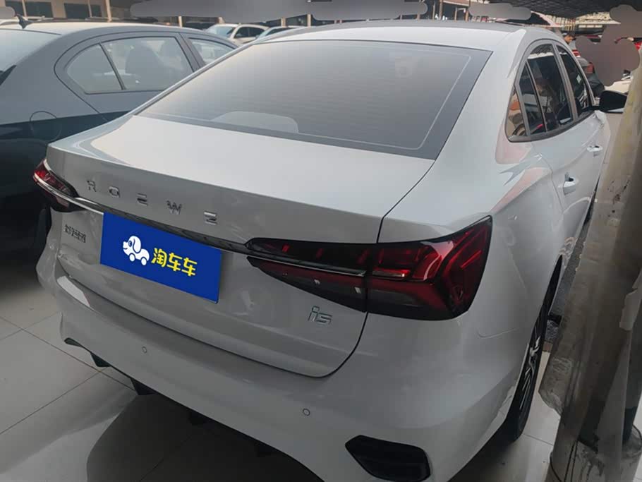Roewe i5