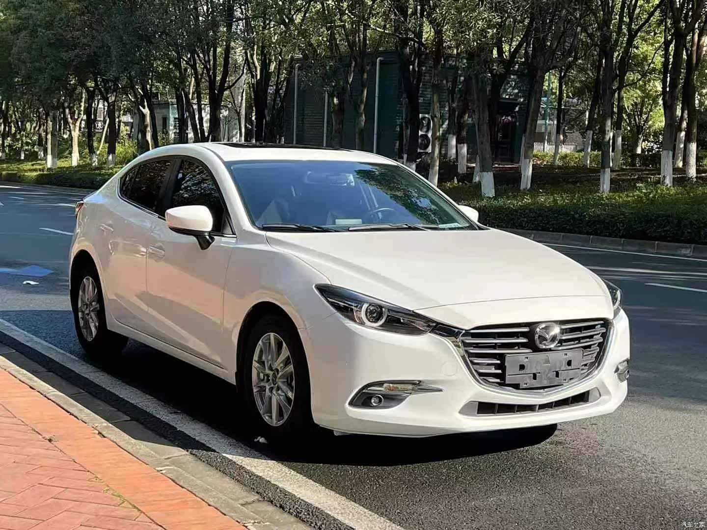 Mazda Mazda3, 2017 3