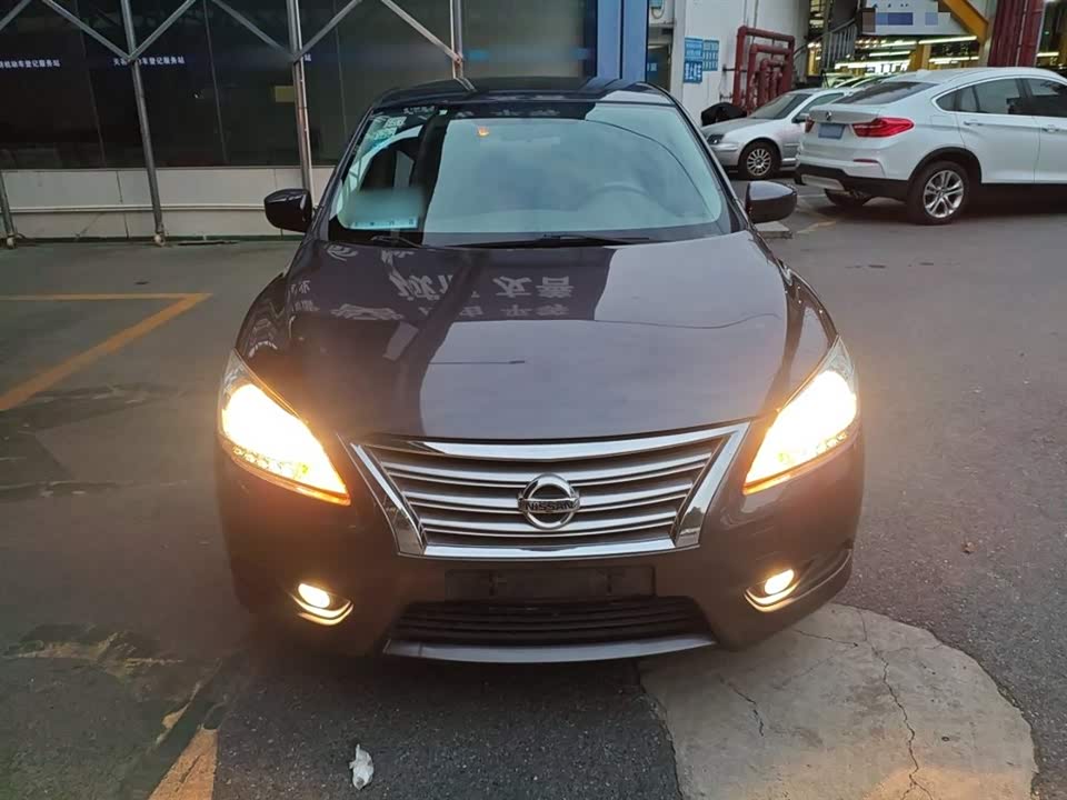 Nissan Xuan Yi