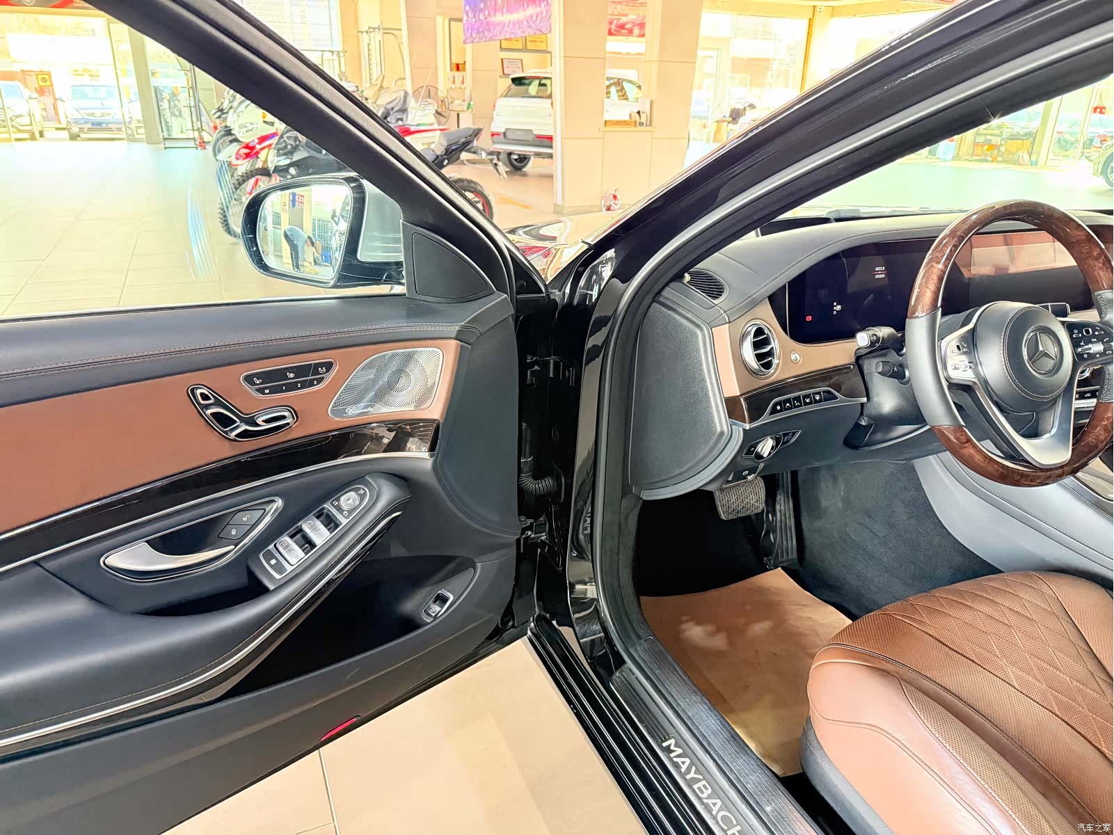 Maybach S-Class, 2018 все фото