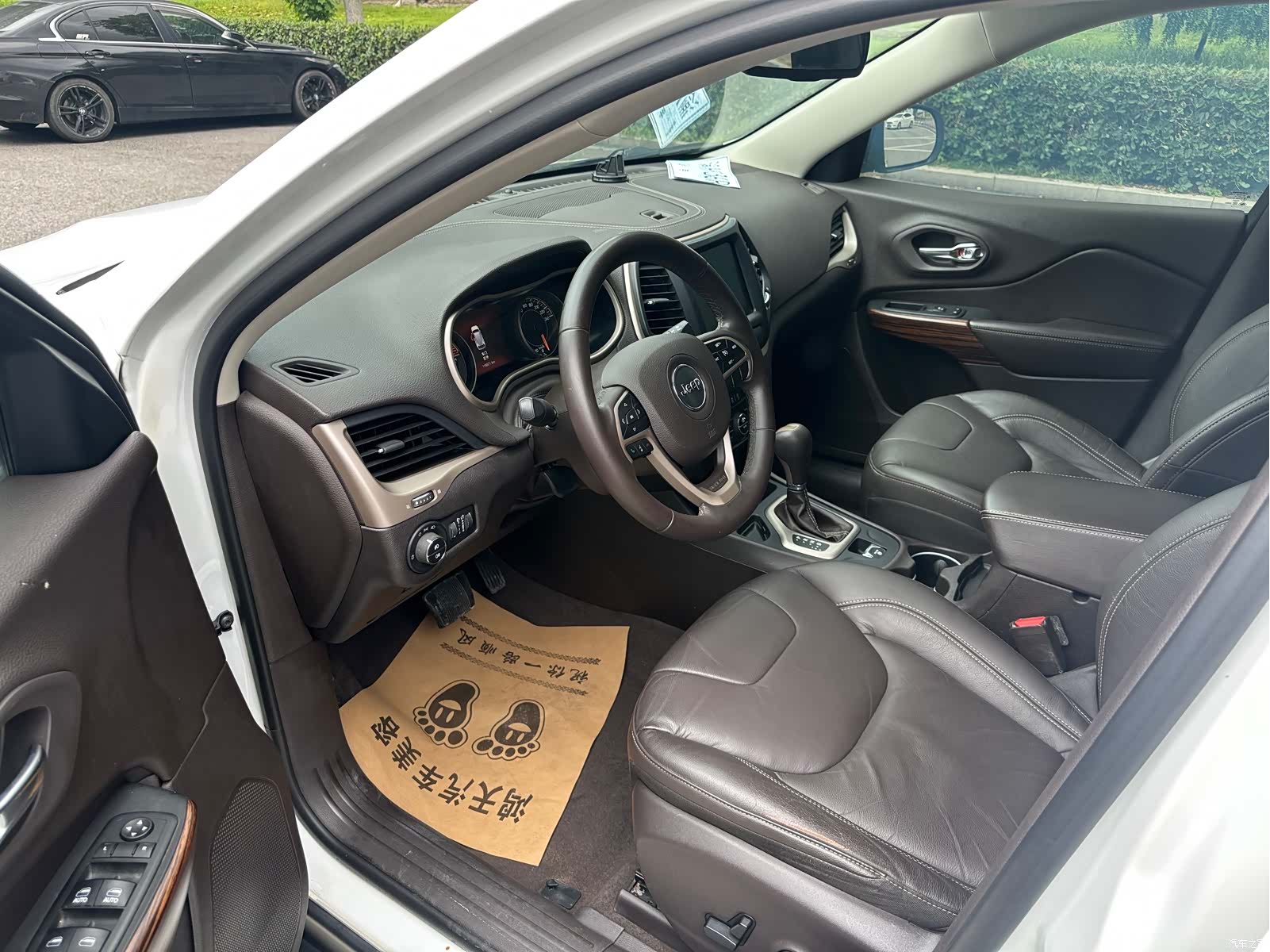 Jeep Cherokee, 2018 4