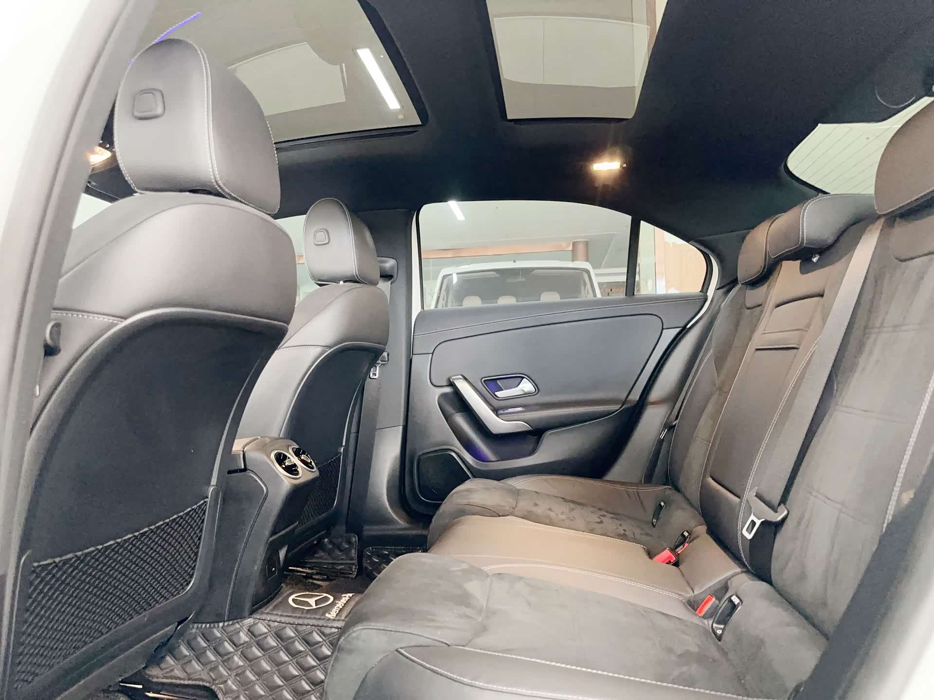 Mercedes-Benz A-Class, 2021 13
