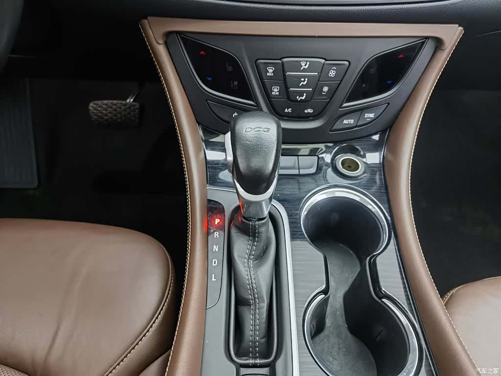Buick Envision Plus, 2021 13