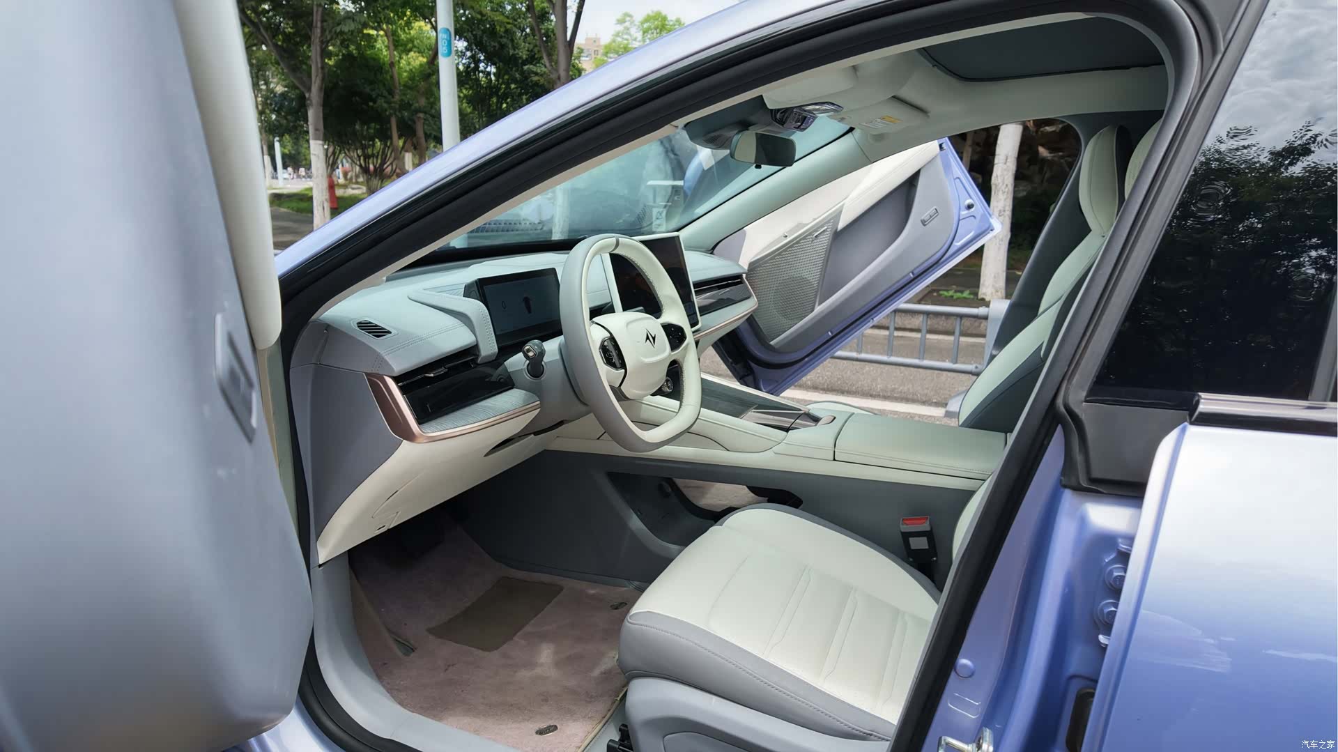 DongFeng eπ007, 2024 4
