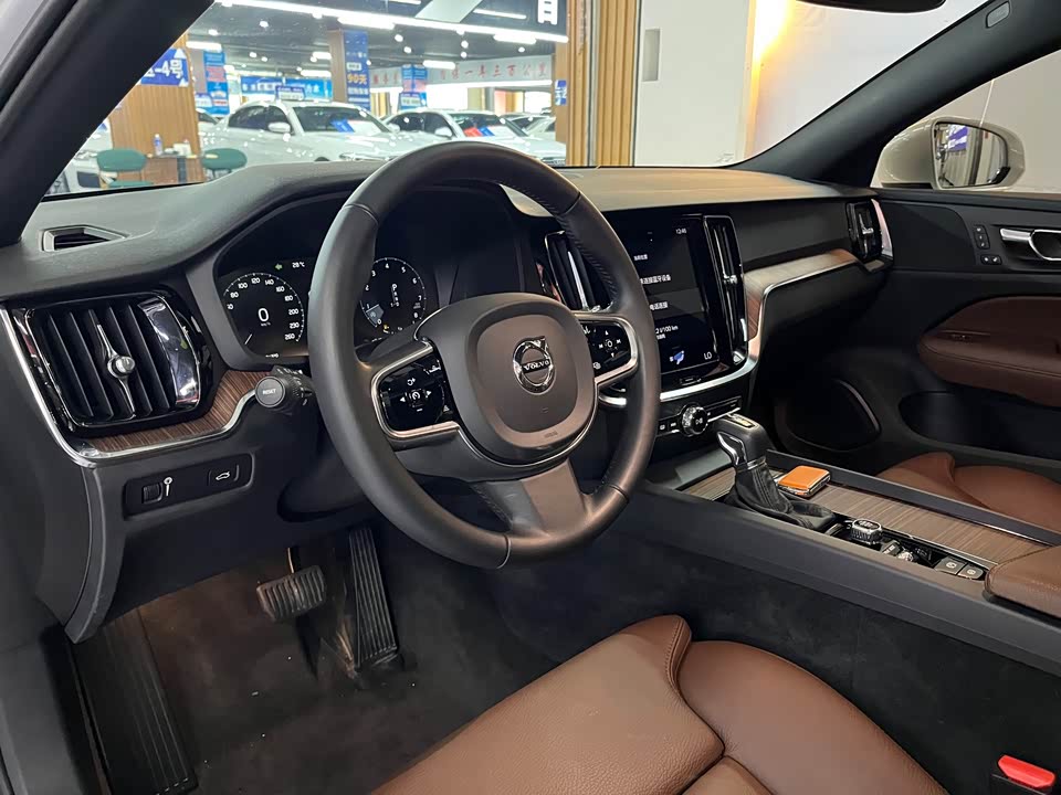 Volvo S60