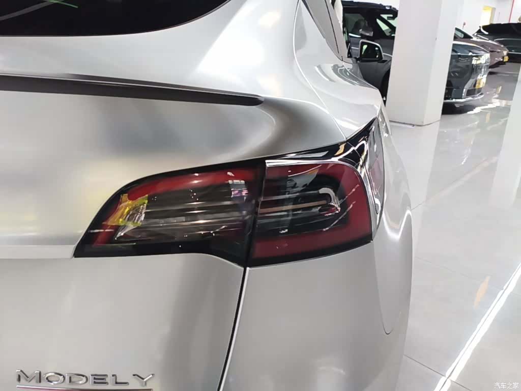 Tesla Model Y, 2021 8