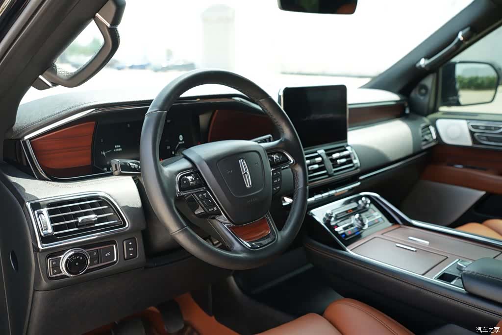 Lincoln Navigator, 2021 4