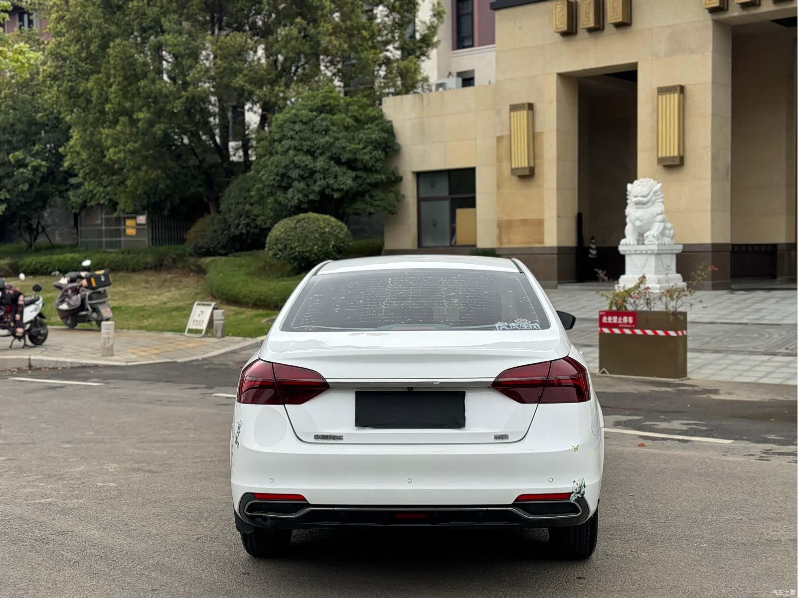 Geely Emgrand, 2020 16