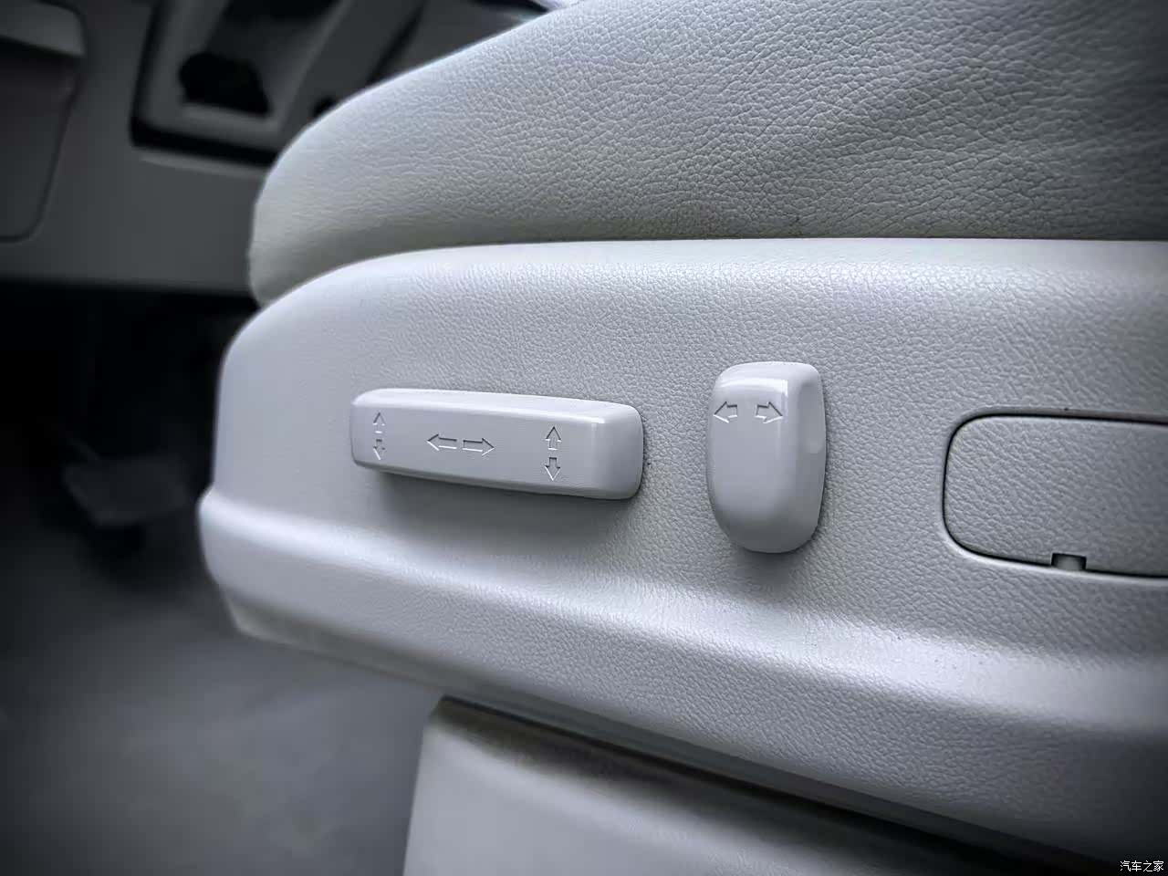 Honda Elysion, 2015 10